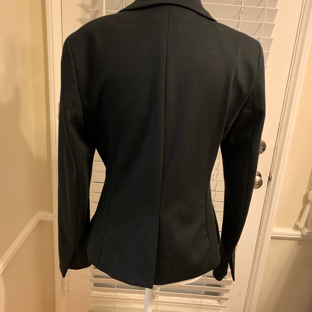 New York and Co black blazer. EUC. Size 4